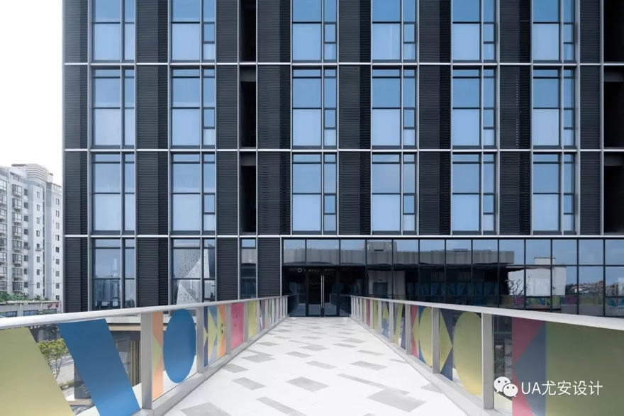 3ȰO(sh)Ӌ(j):uaȰO(sh)Ӌ(j)(chung)O(sh)Ӌ(j)a(j)b(j)^(q)e