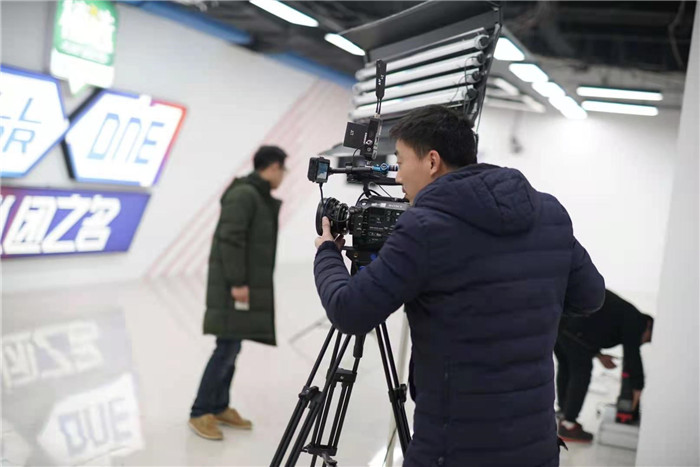 3VƬ˾:VݏVƬ˾Ă(g)^