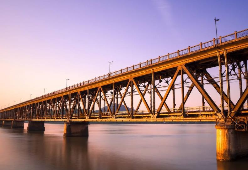 錢塘江大橋:不朽的建筑傳奇